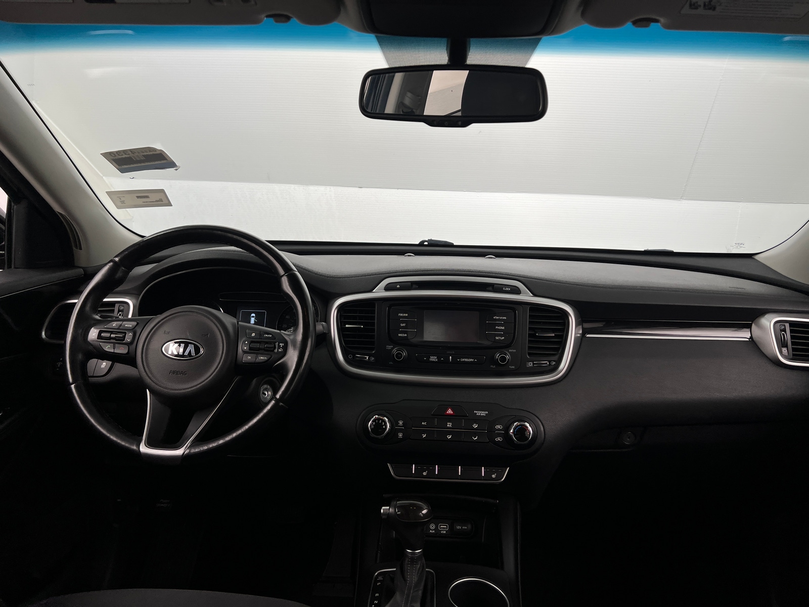 Thumbnail: 2016 Kia Sorento - 3