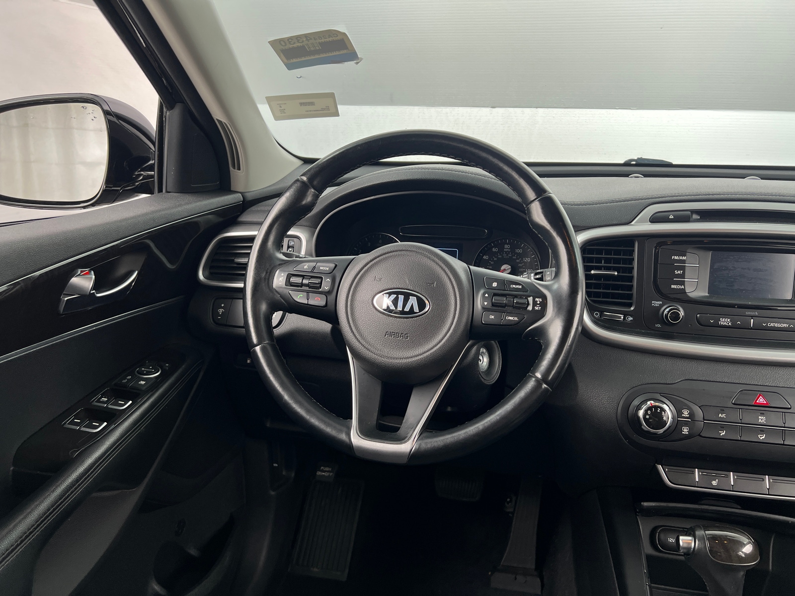 Thumbnail: 2016 Kia Sorento - 5