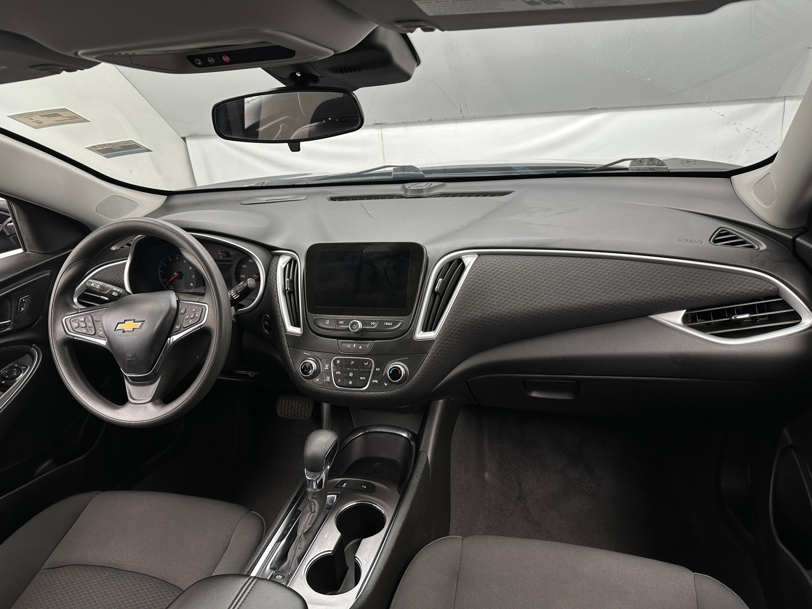 Thumbnail: 2023 Chevrolet Malibu - 3