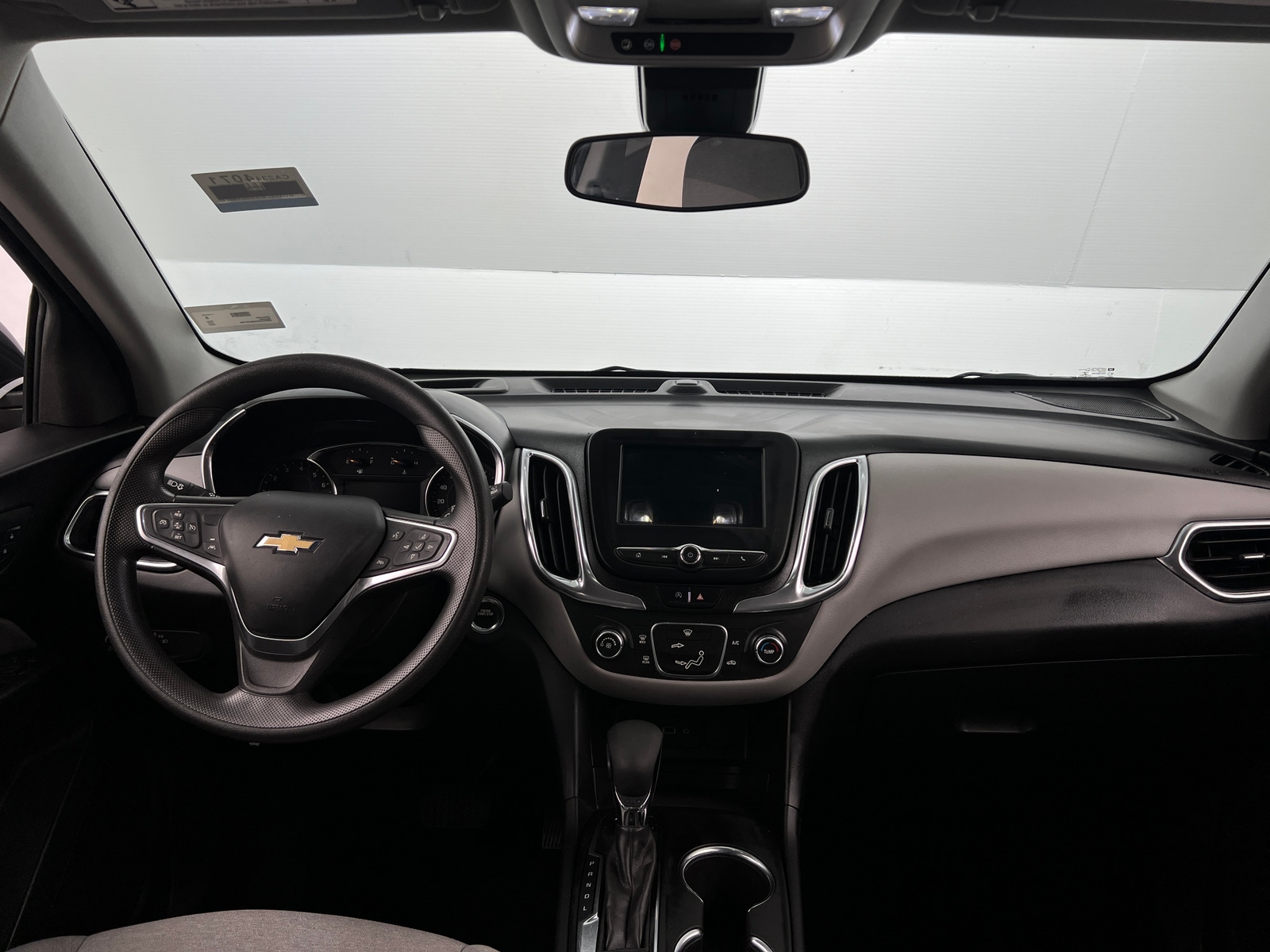 Thumbnail: 2022 Chevrolet Equinox - 3