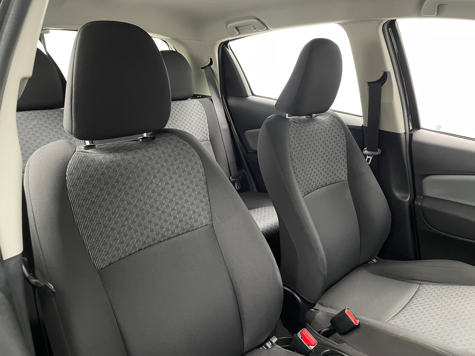 Thumbnail: 2016 Toyota Yaris - 2