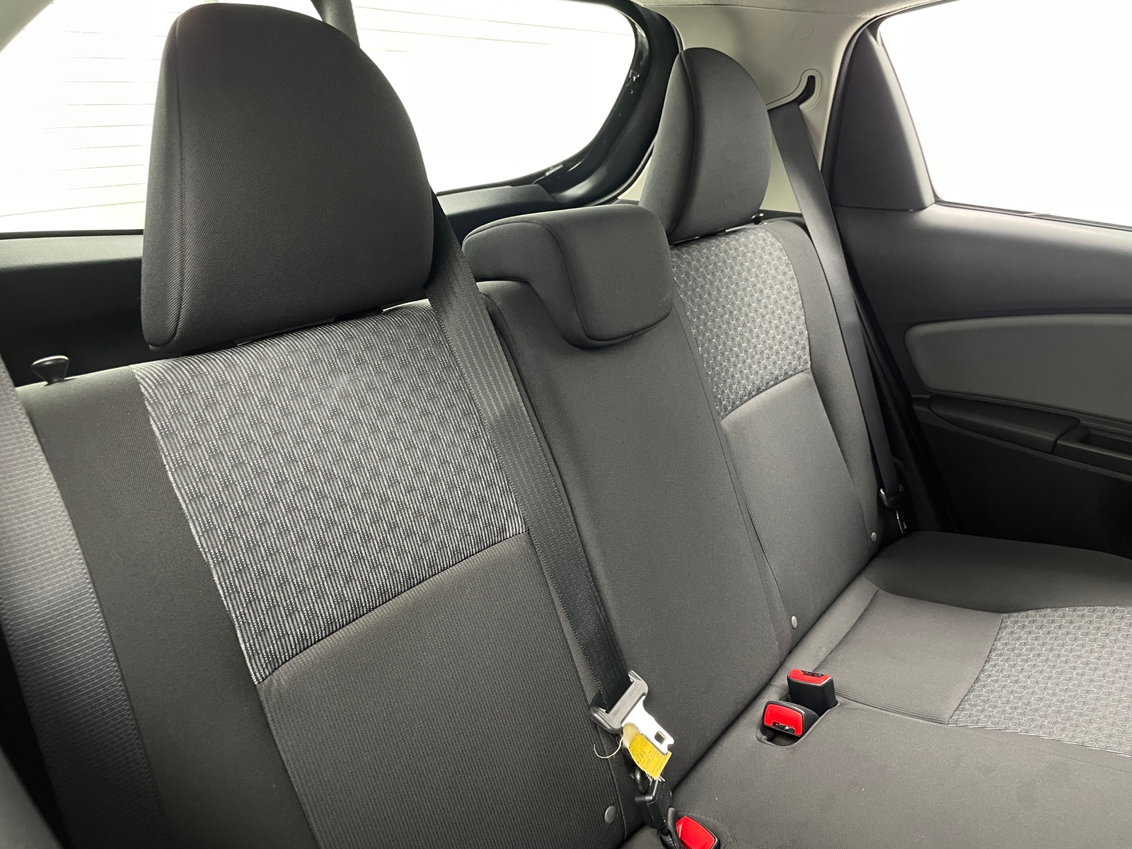 Thumbnail: 2016 Toyota Yaris - 6