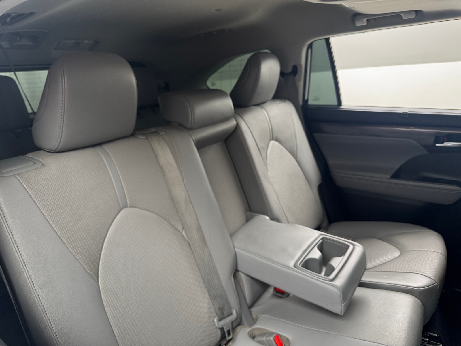 Thumbnail: 2020 Toyota Highlander - 5