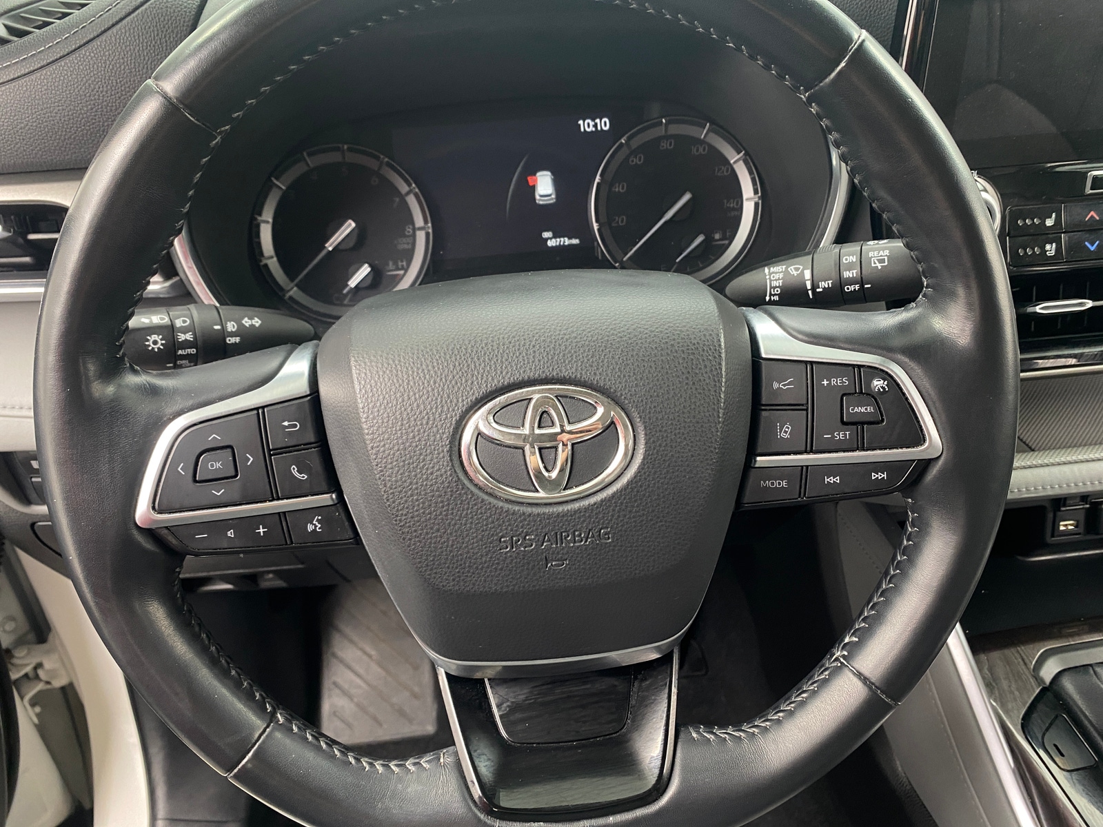 Thumbnail: 2020 Toyota Highlander - 4