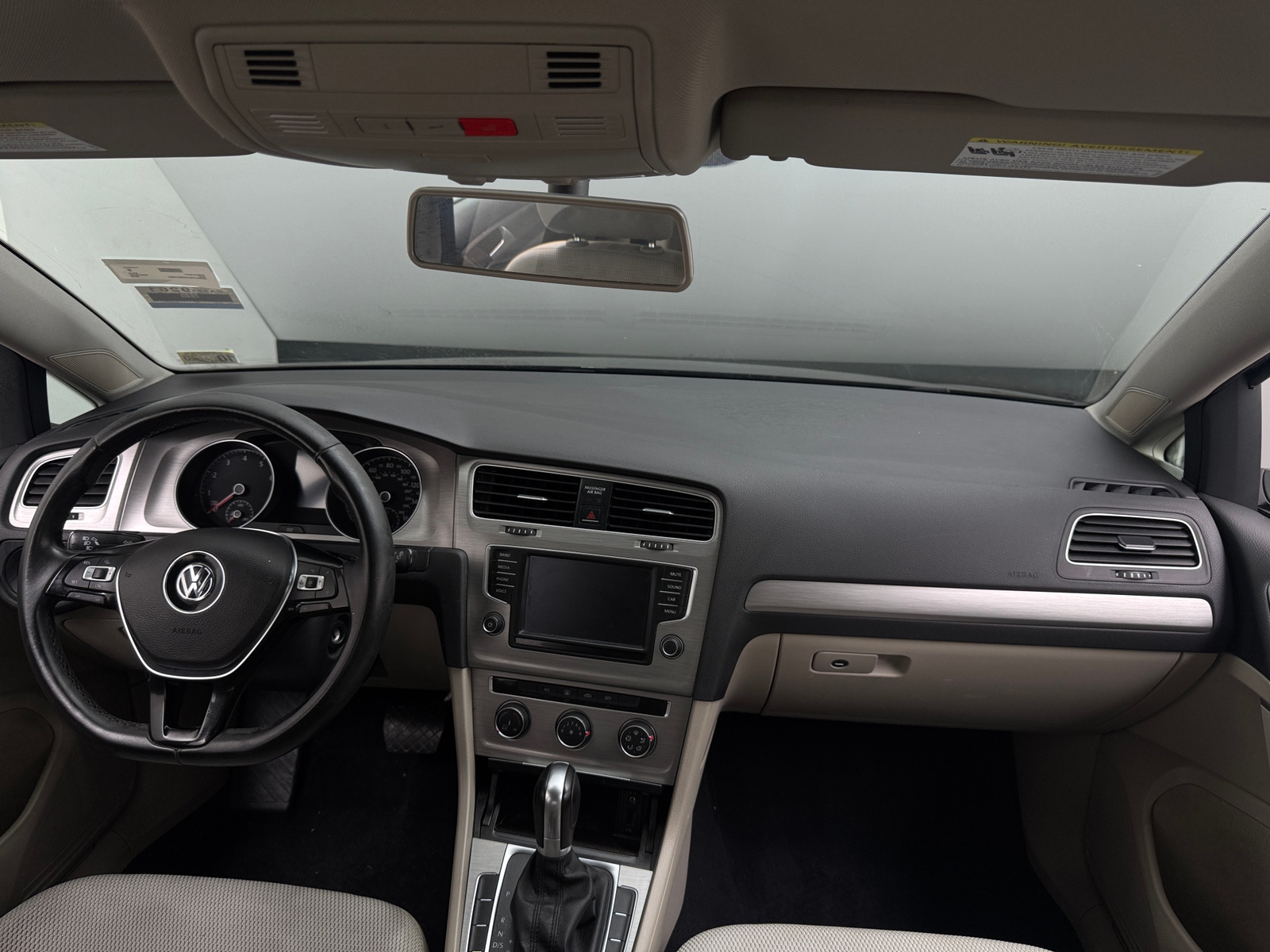 Thumbnail: 2016 Volkswagen Golf - 3