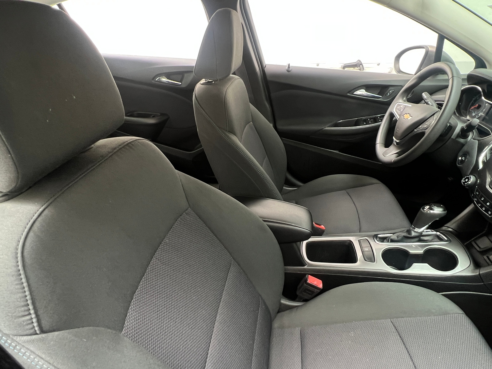 Thumbnail: 2017 Chevrolet Cruze - 2
