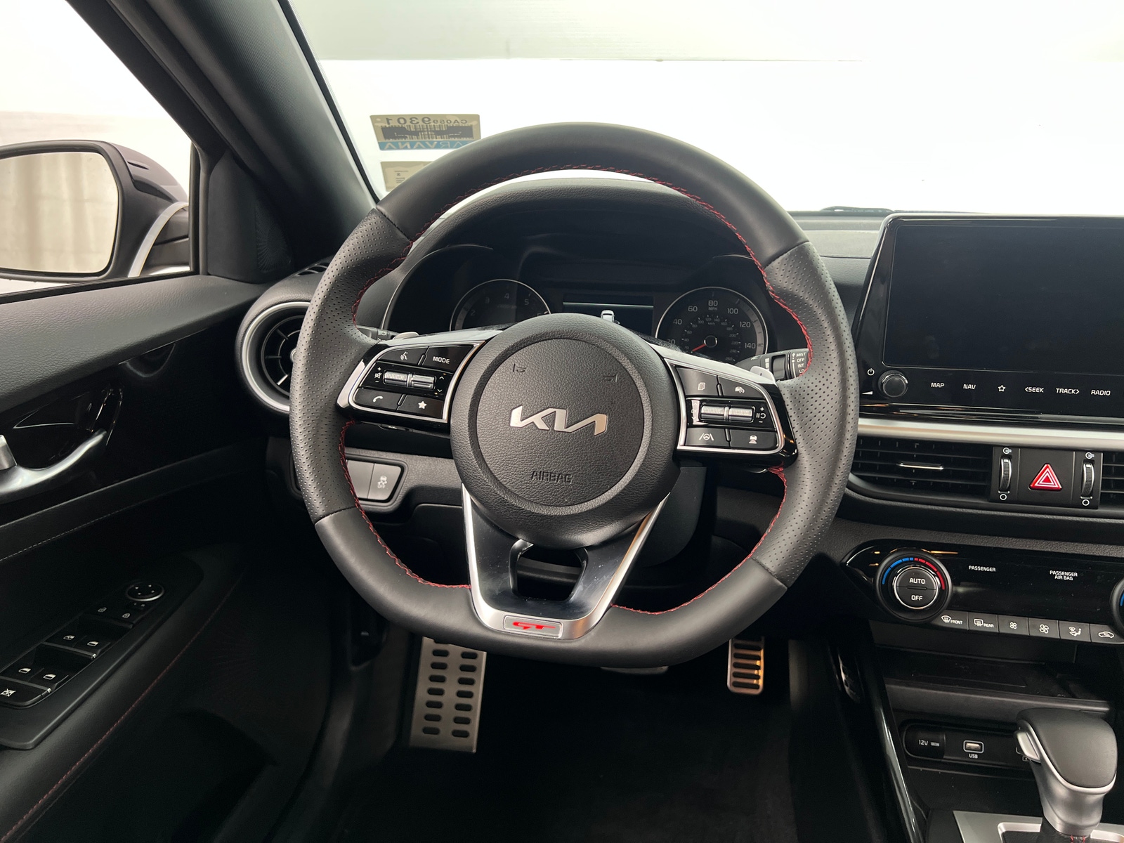 Thumbnail: 2024 Kia Forte - 5
