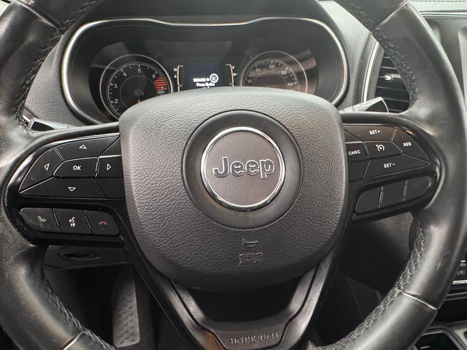 Thumbnail: 2019 Jeep Cherokee - 5