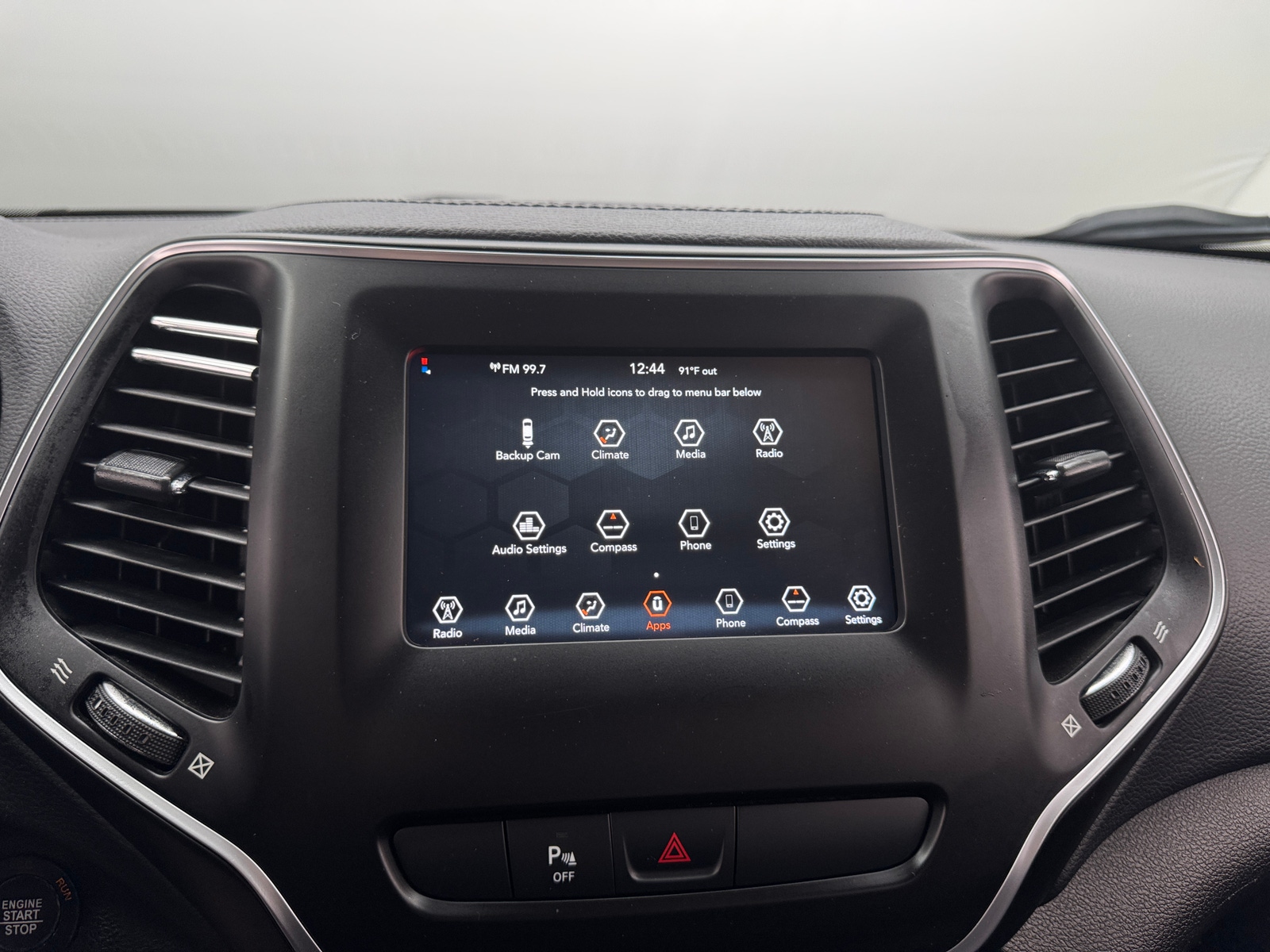 Thumbnail: 2019 Jeep Cherokee - 4