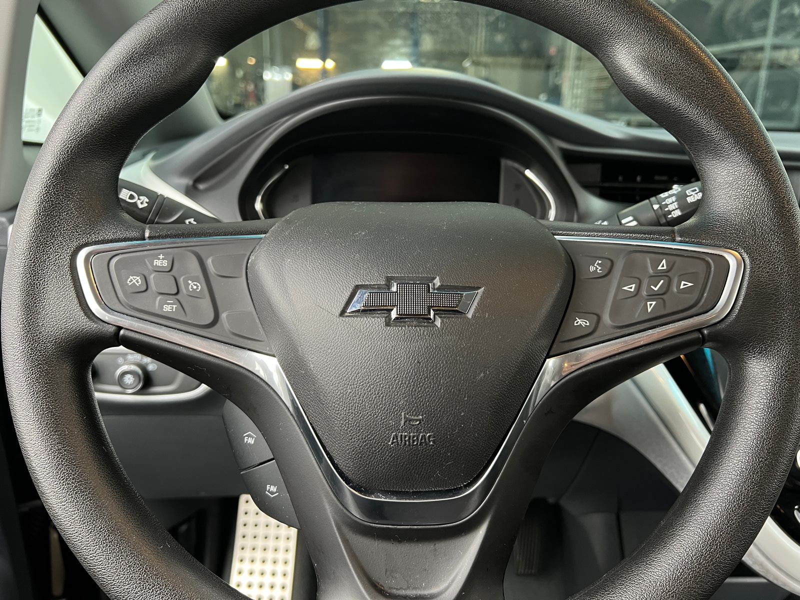 Thumbnail: 2019 Chevrolet Bolt EV - 5