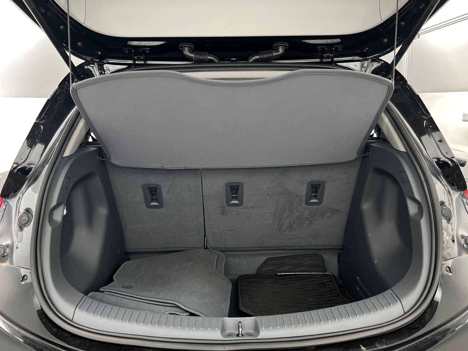 Thumbnail: 2019 Chevrolet Bolt EV - 7