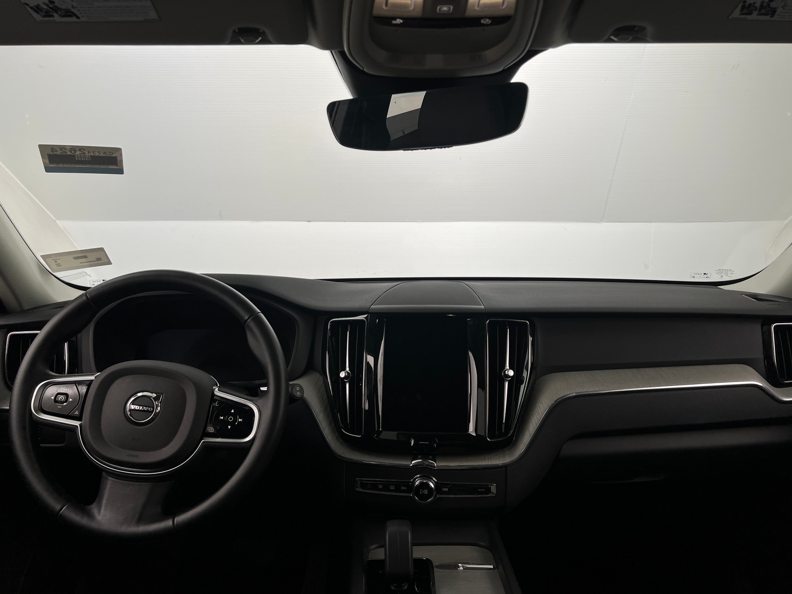 Thumbnail: 2025 Volvo XC60 - 2