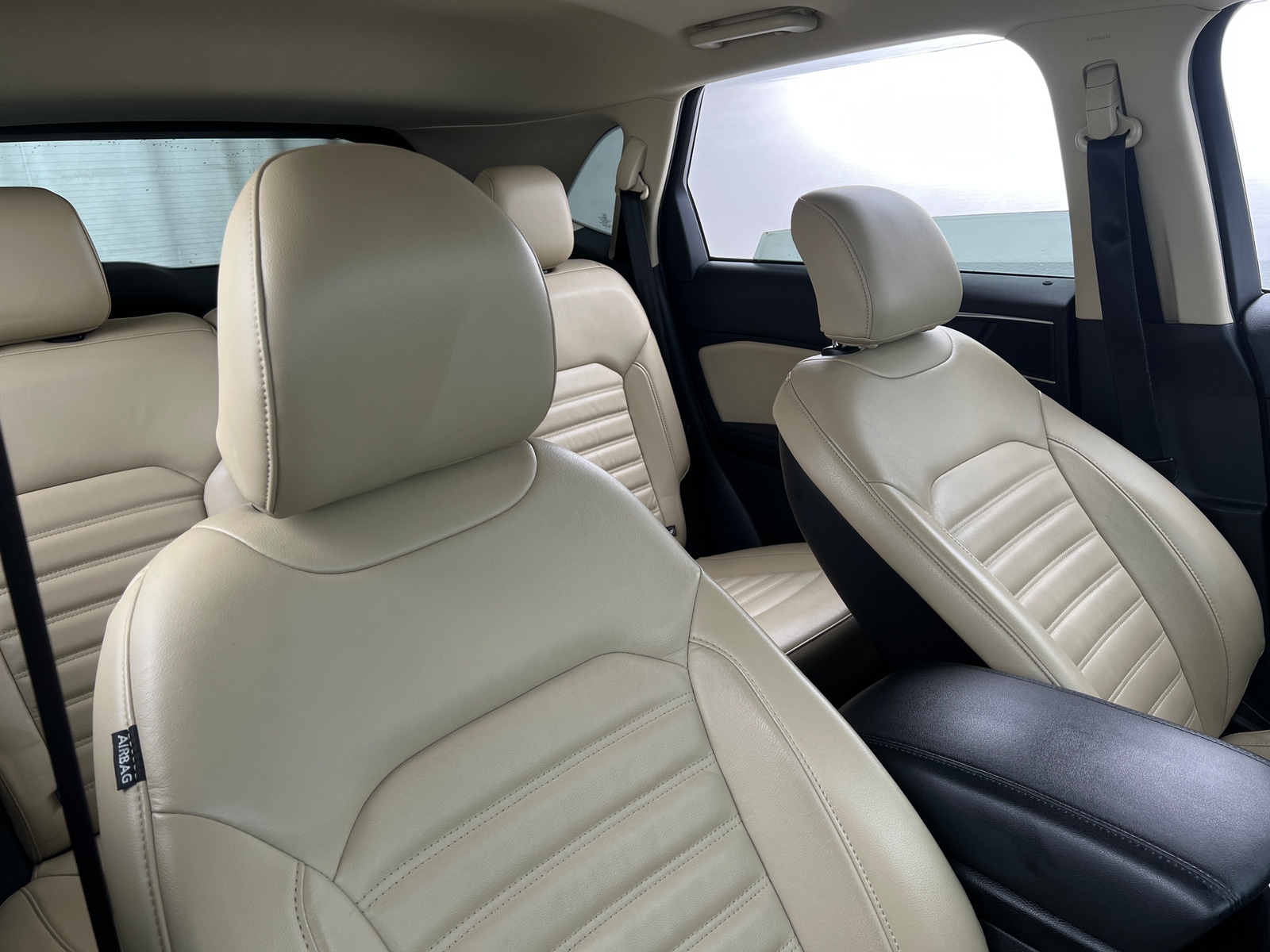 Thumbnail: 2016 Ford Edge - 2