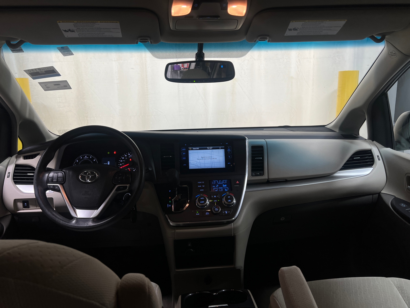 Thumbnail: 2017 Toyota Sienna - 3