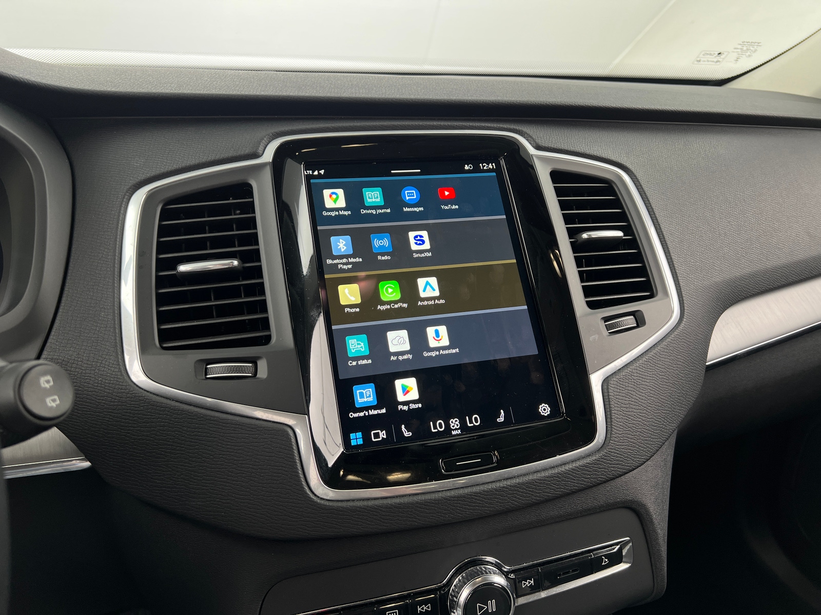 Thumbnail: 2025 Volvo XC90 - 3