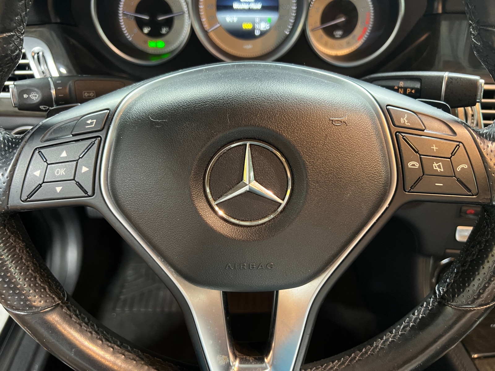 Thumbnail: 2014 Mercedes-Benz CLS - 4