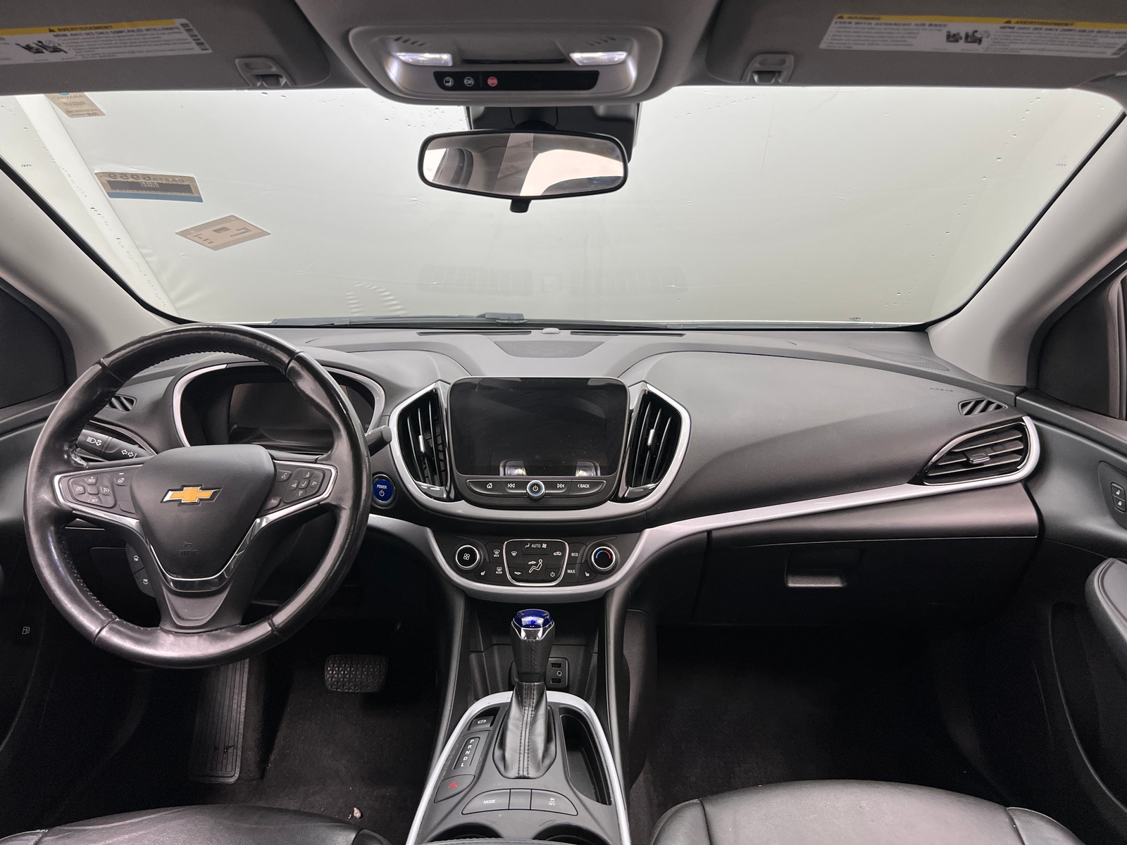 Thumbnail: 2018 Chevrolet Volt - 3