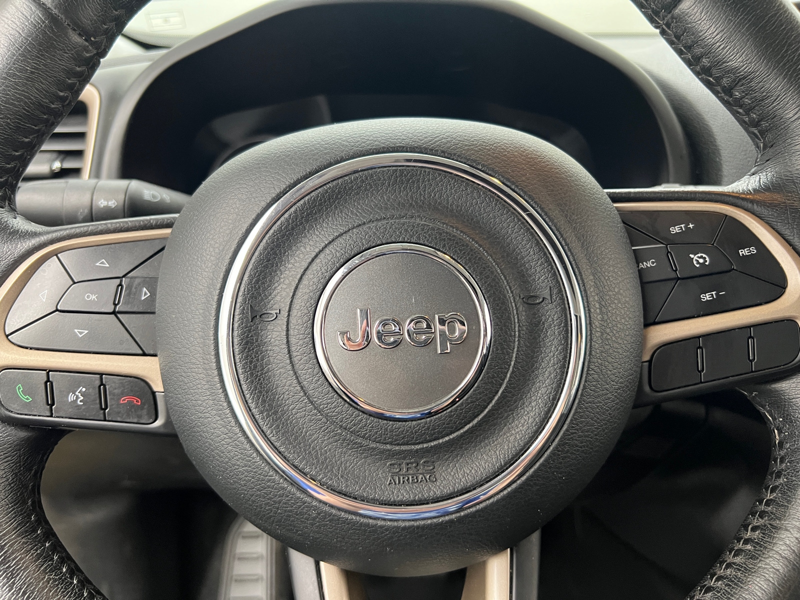 Thumbnail: 2015 Jeep Renegade - 5