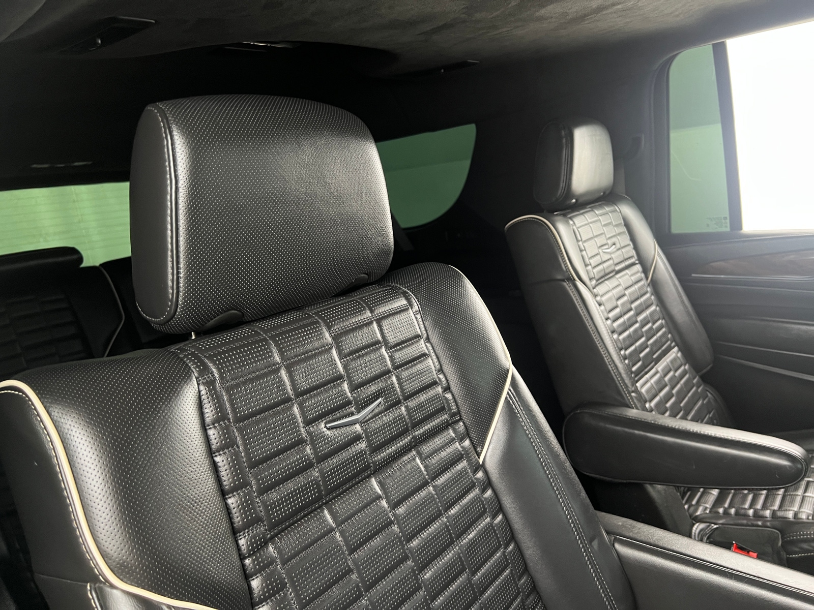 Thumbnail: 2021 Cadillac Escalade - 5