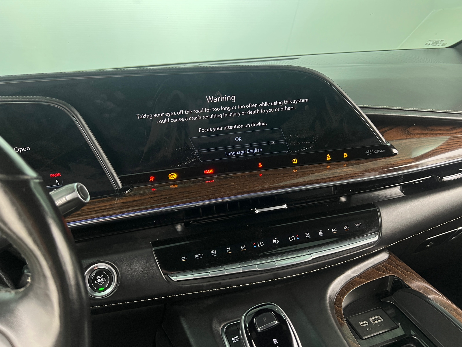 Thumbnail: 2021 Cadillac Escalade - 3