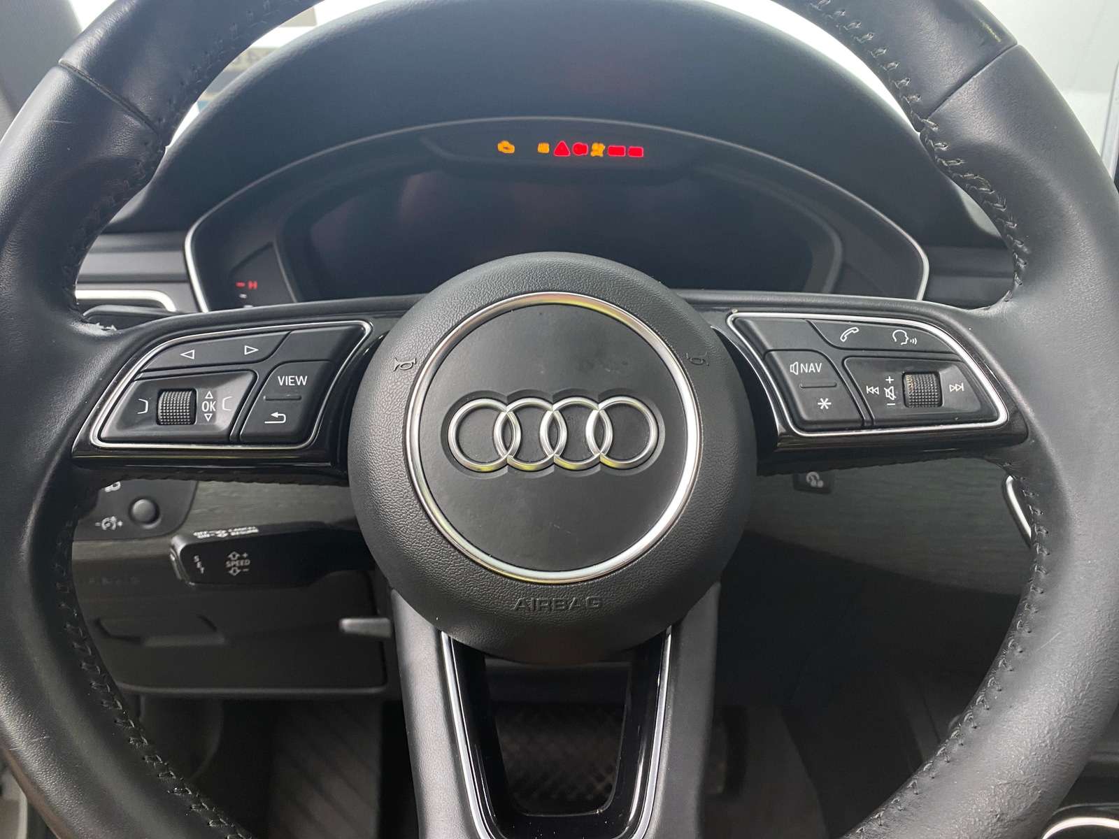 Thumbnail: 2018 Audi A4 - 4