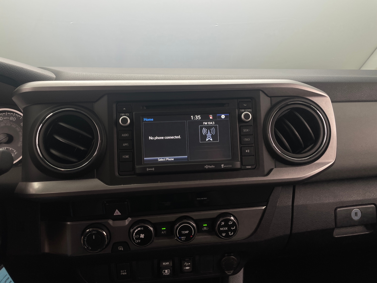 Thumbnail: 2018 Toyota Tacoma - 4