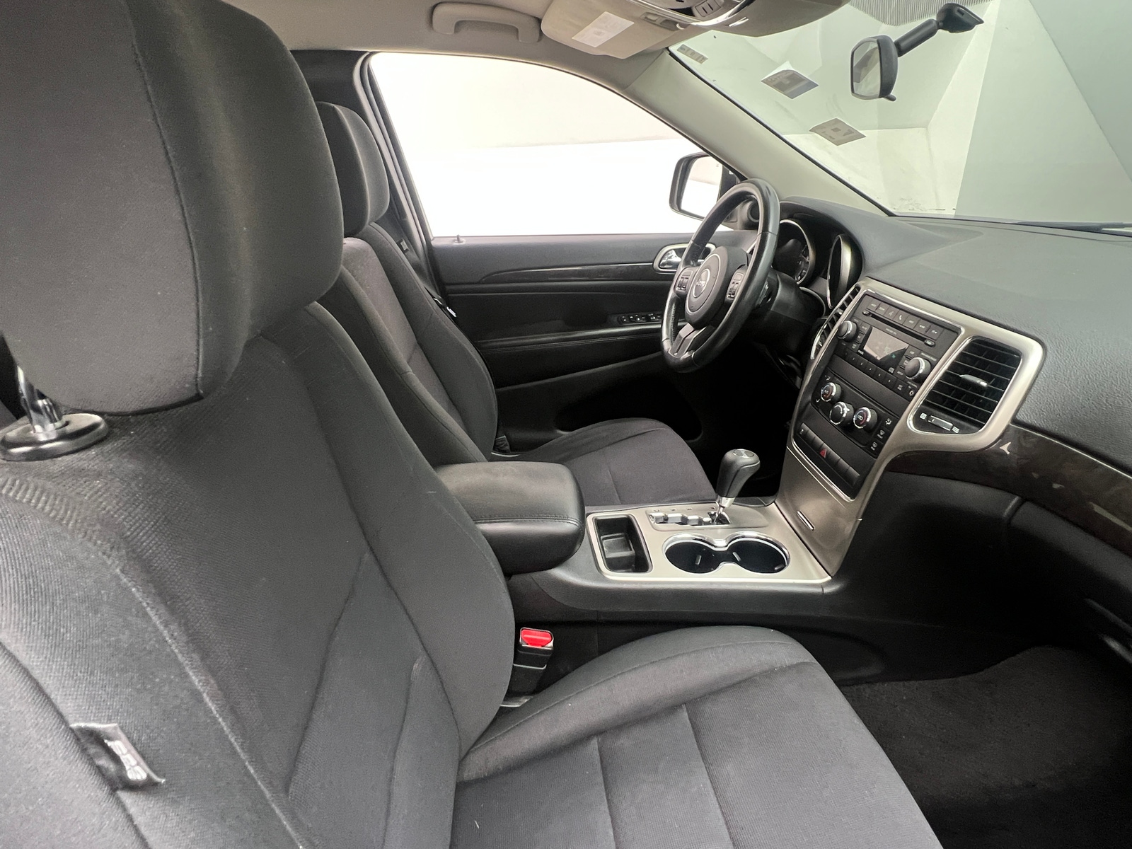 Thumbnail: 2011 Jeep Grand Cherokee - 2