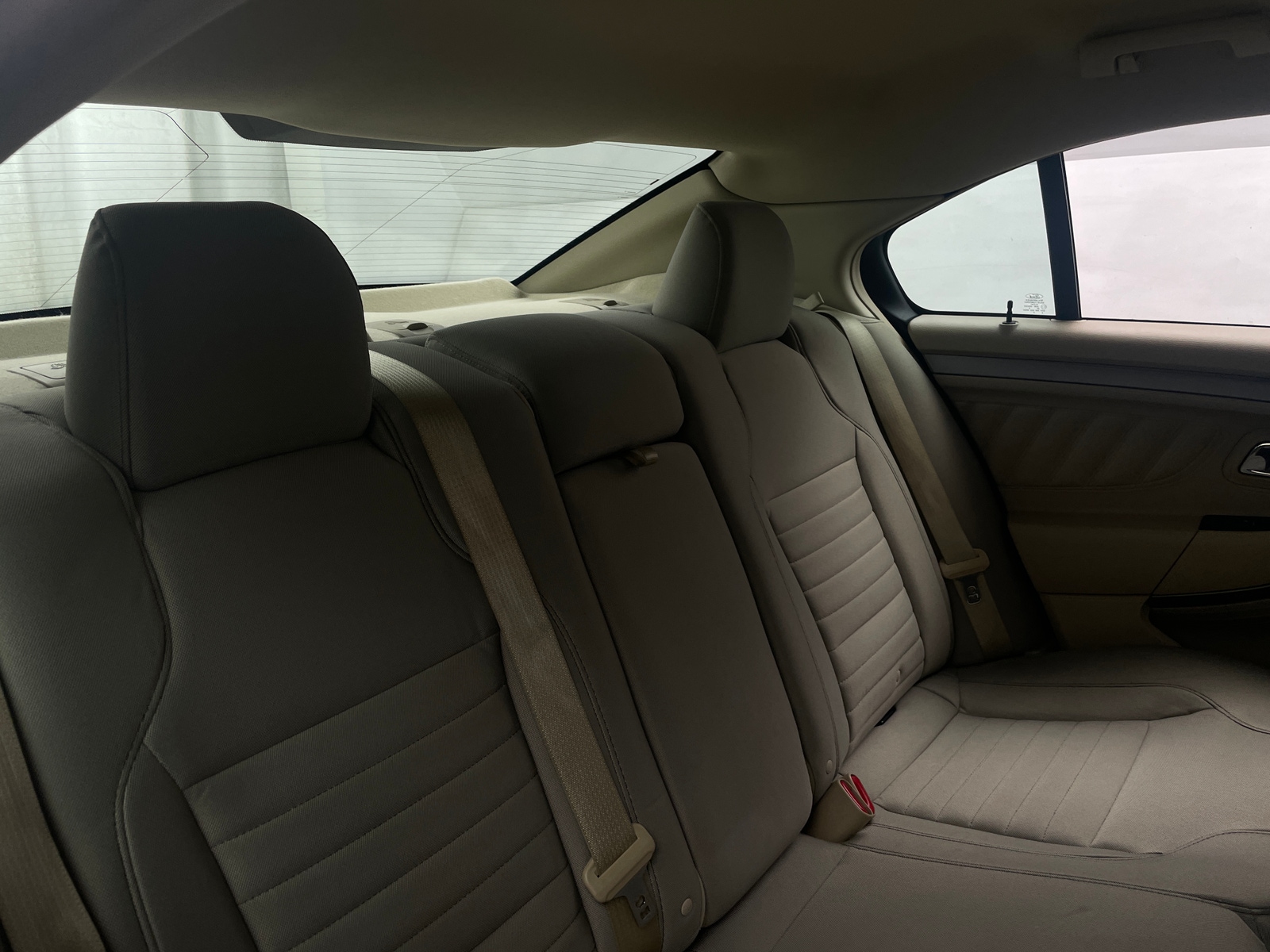 Thumbnail: 2016 Ford Taurus - 6