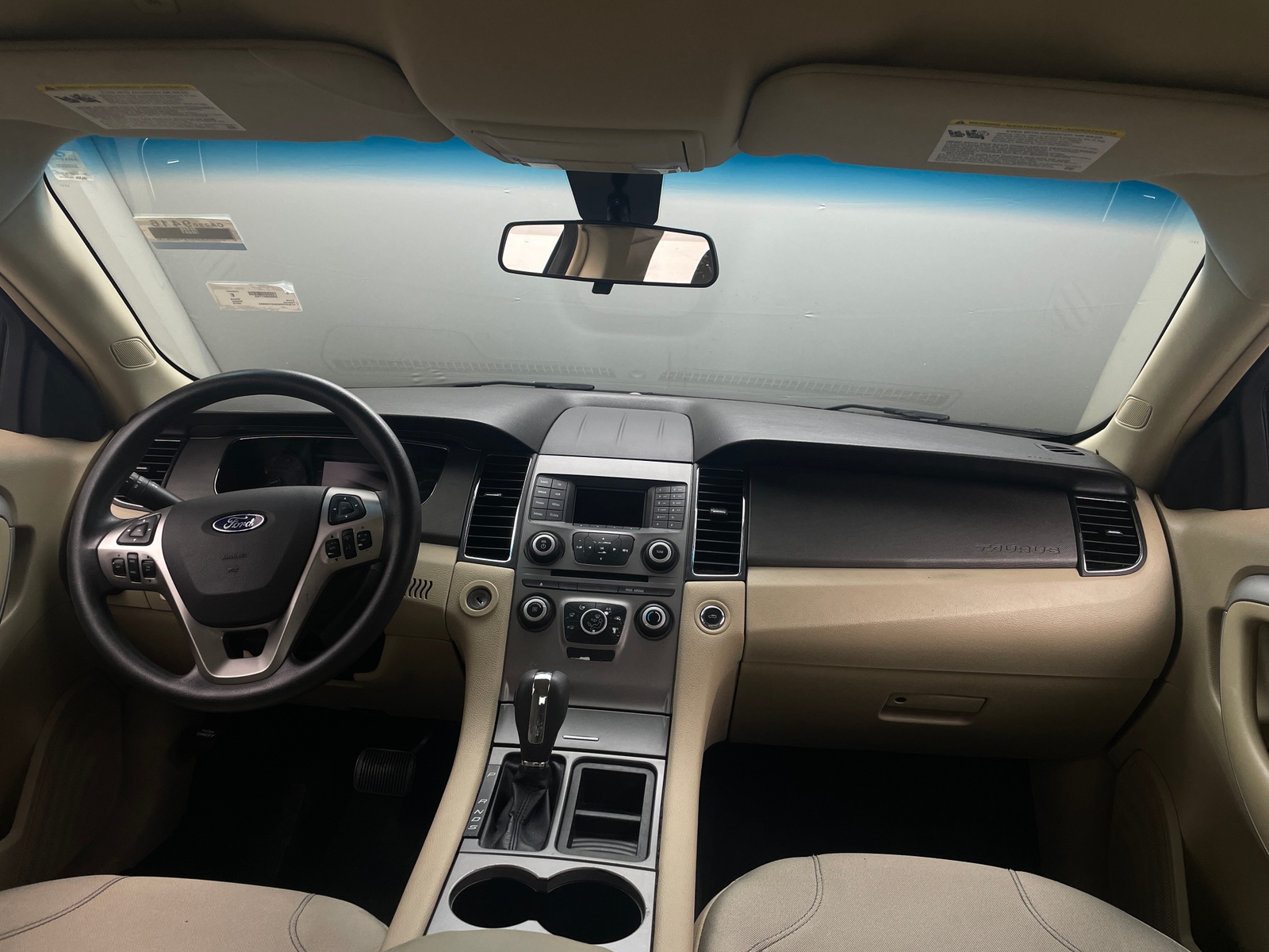 Thumbnail: 2016 Ford Taurus - 3