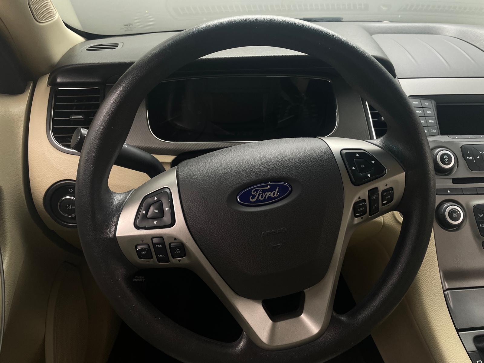 Thumbnail: 2016 Ford Taurus - 5