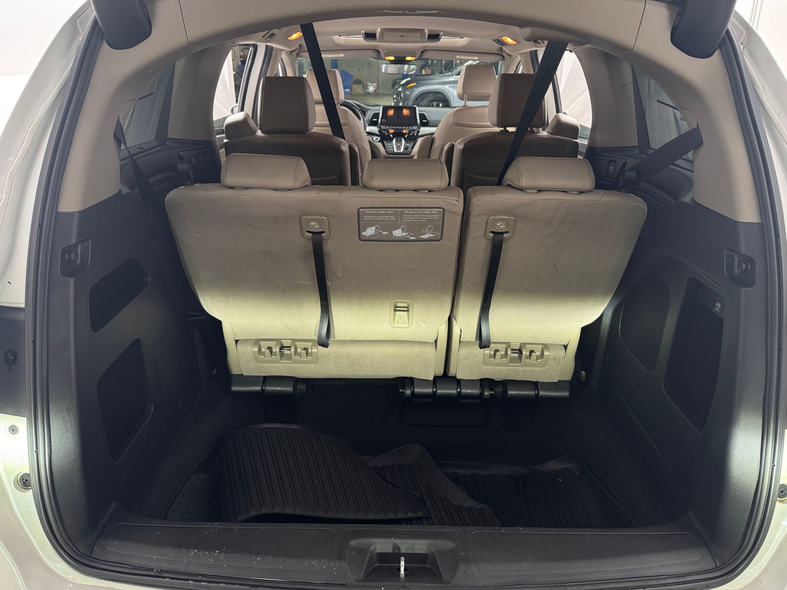 Thumbnail: 2022 Honda Odyssey - 6