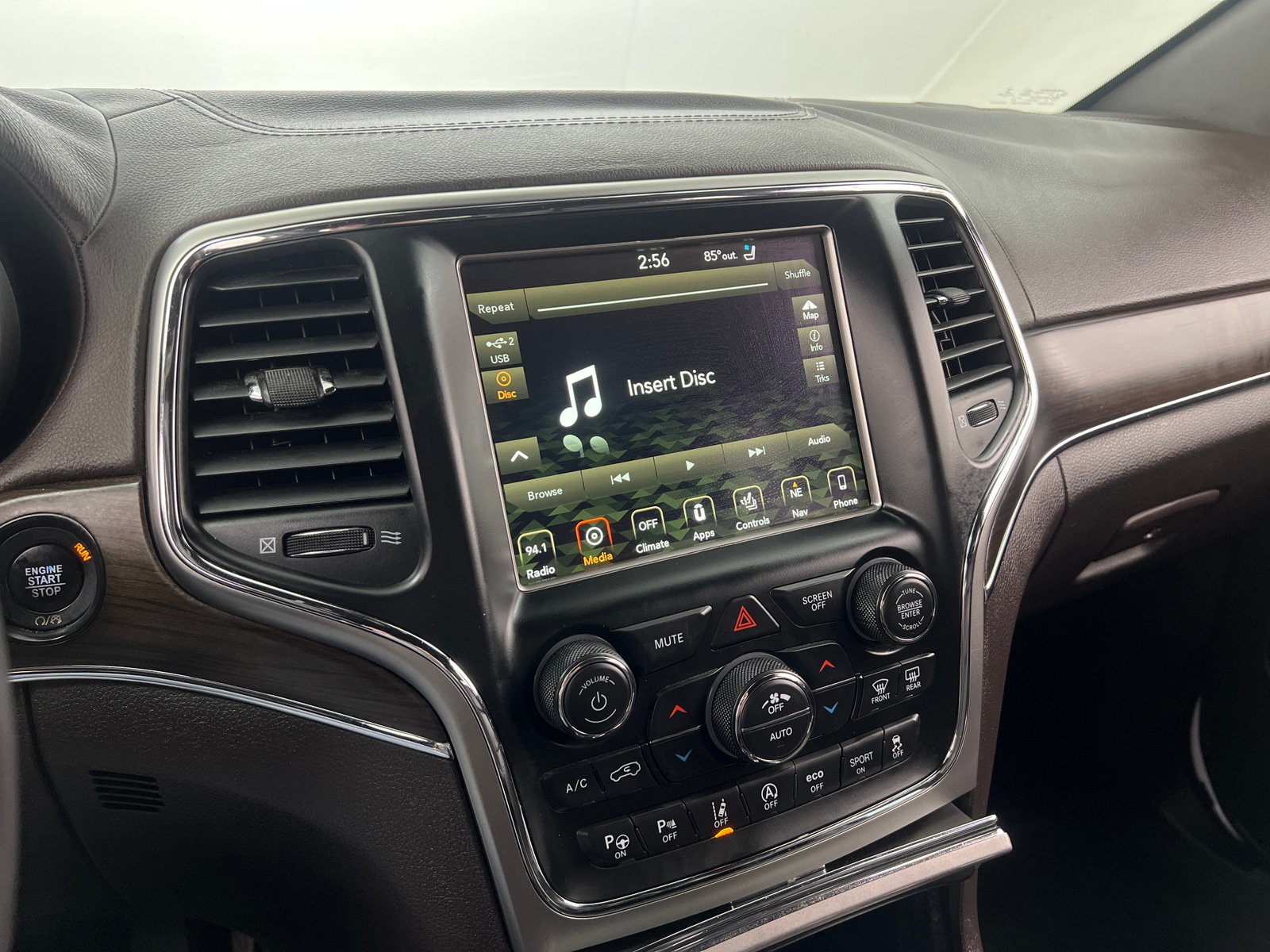 Thumbnail: 2018 Jeep Grand Cherokee - 3
