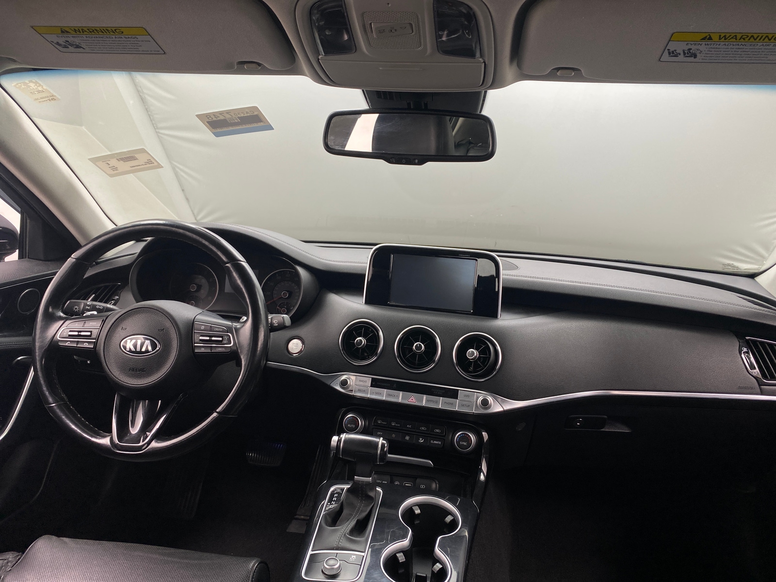 Thumbnail: 2018 Kia Stinger - 2