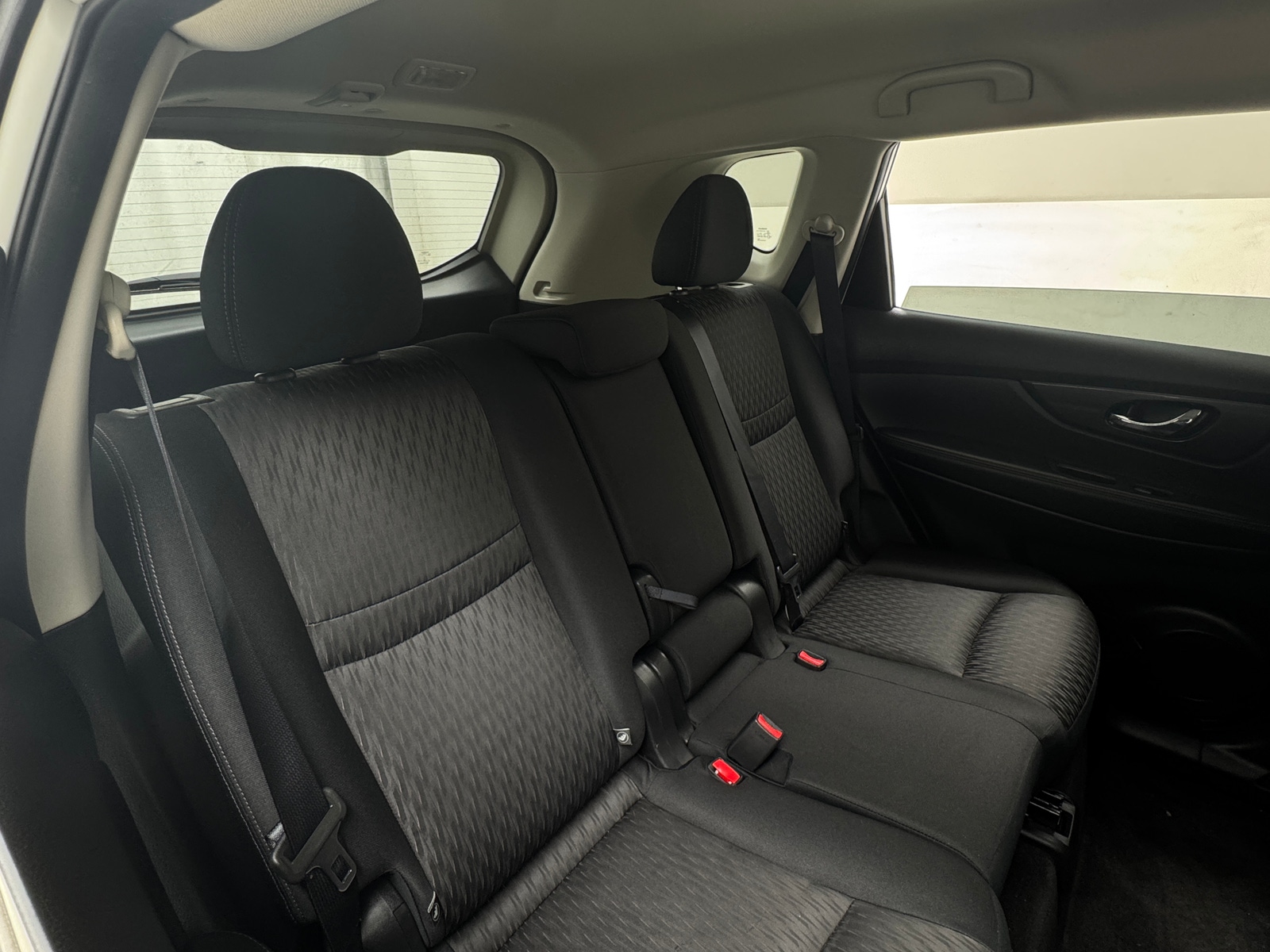 Thumbnail: 2017 Nissan Rogue - 6