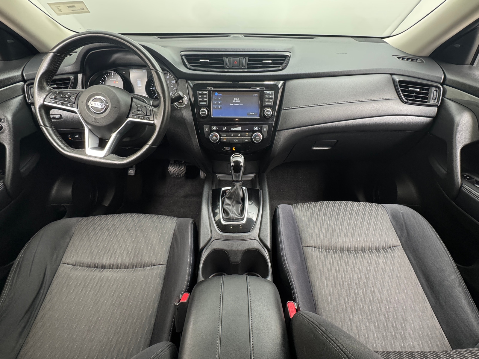 Thumbnail: 2017 Nissan Rogue - 3