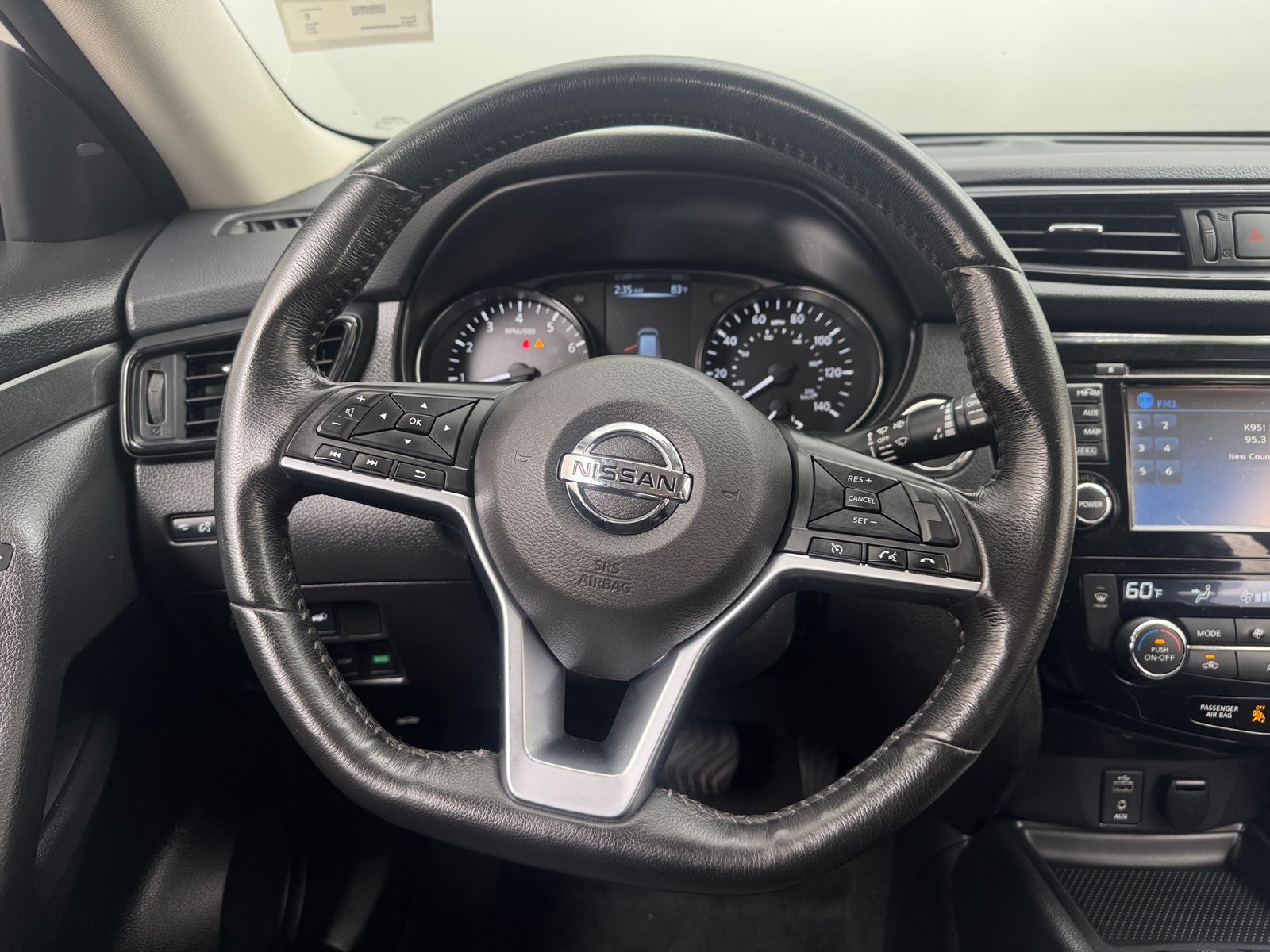 Thumbnail: 2017 Nissan Rogue - 5