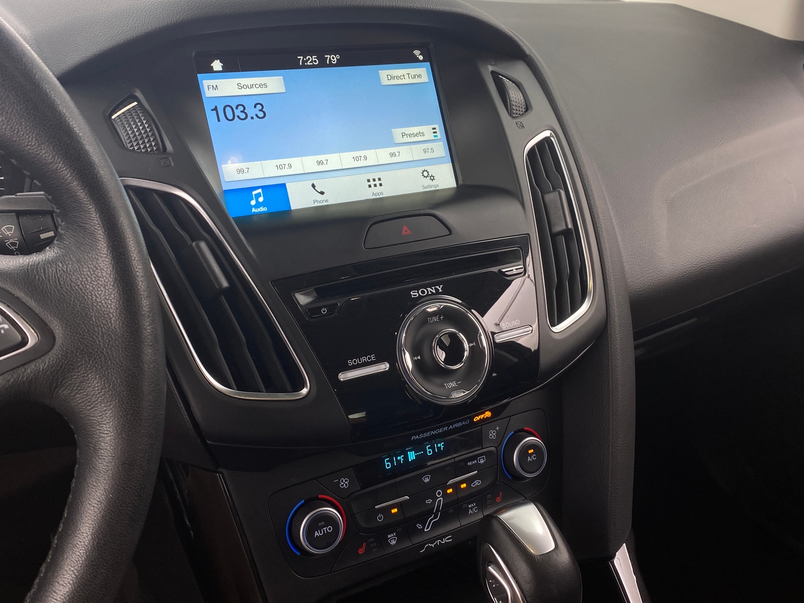 Thumbnail: 2018 Ford Focus - 3