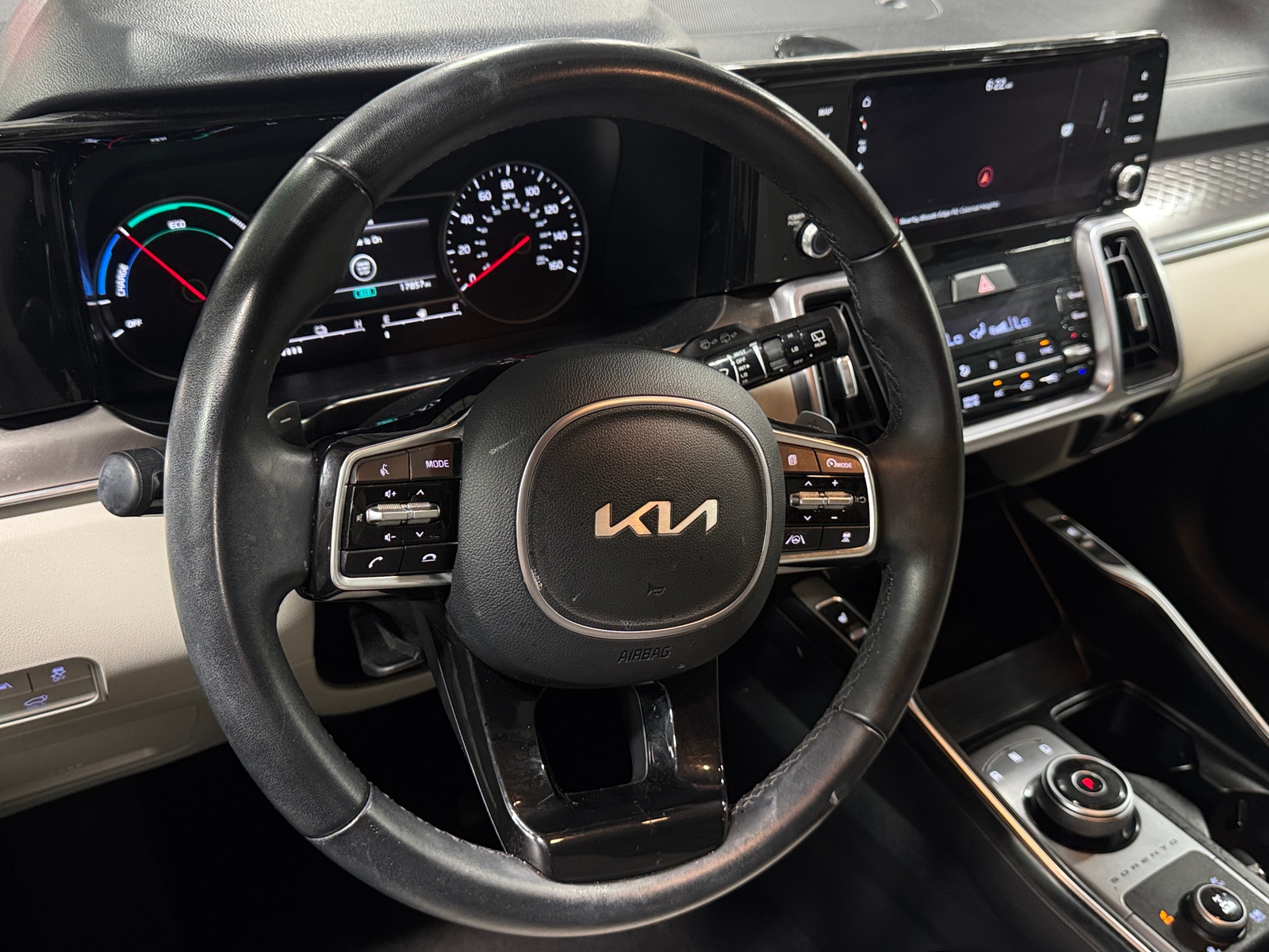 Thumbnail: 2024 Kia Sorento - 4