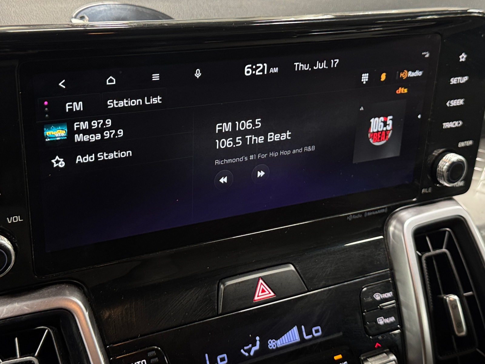Thumbnail: 2024 Kia Sorento - 3