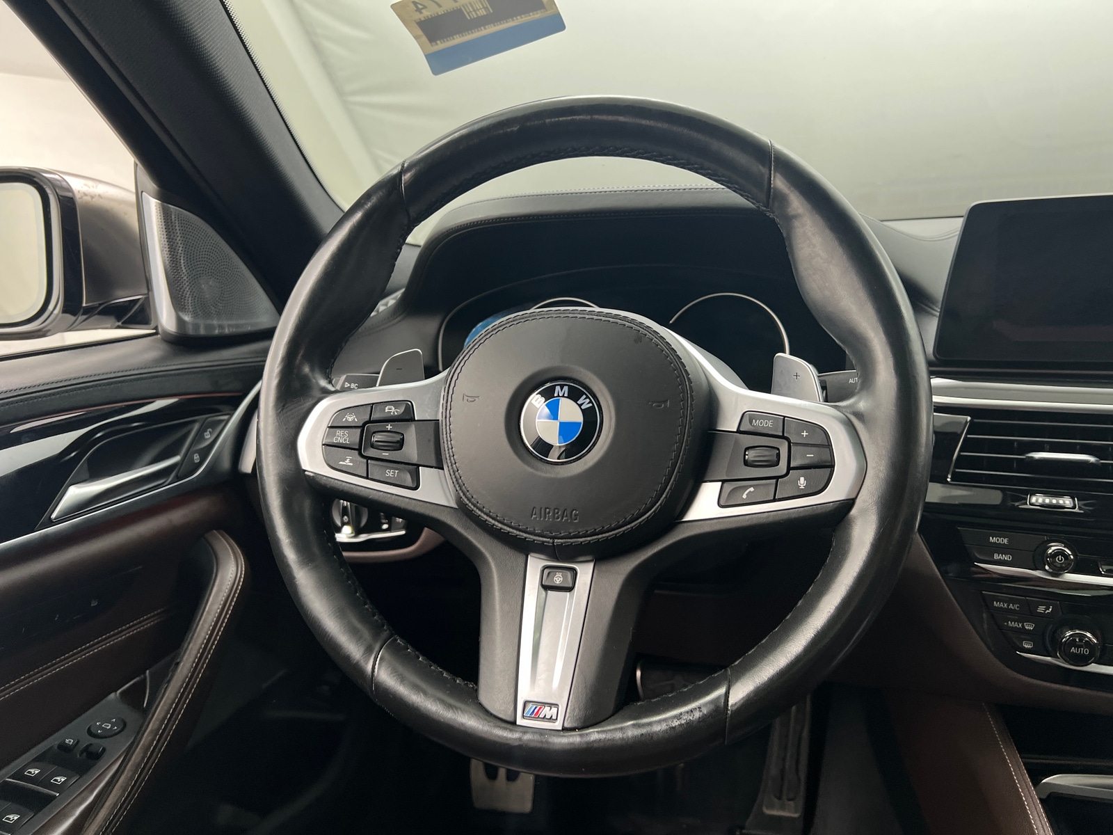 Thumbnail: 2018 BMW 5 Series - 4