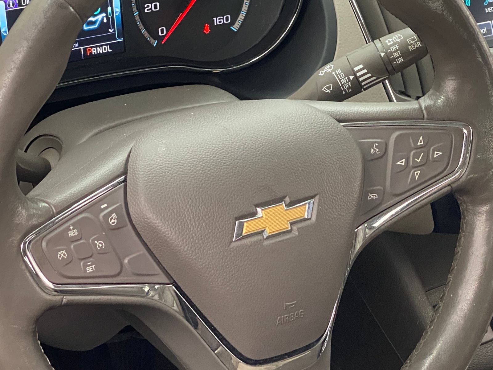 Thumbnail: 2017 Chevrolet Cruze - 4