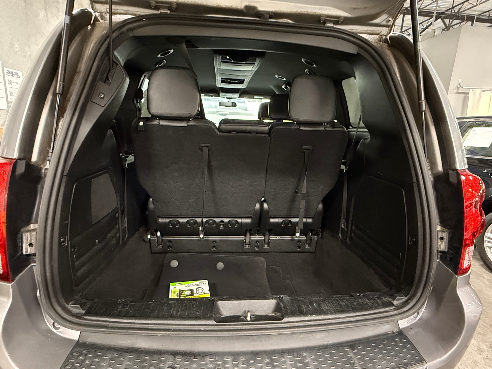 Thumbnail: 2018 Dodge Grand Caravan - 6