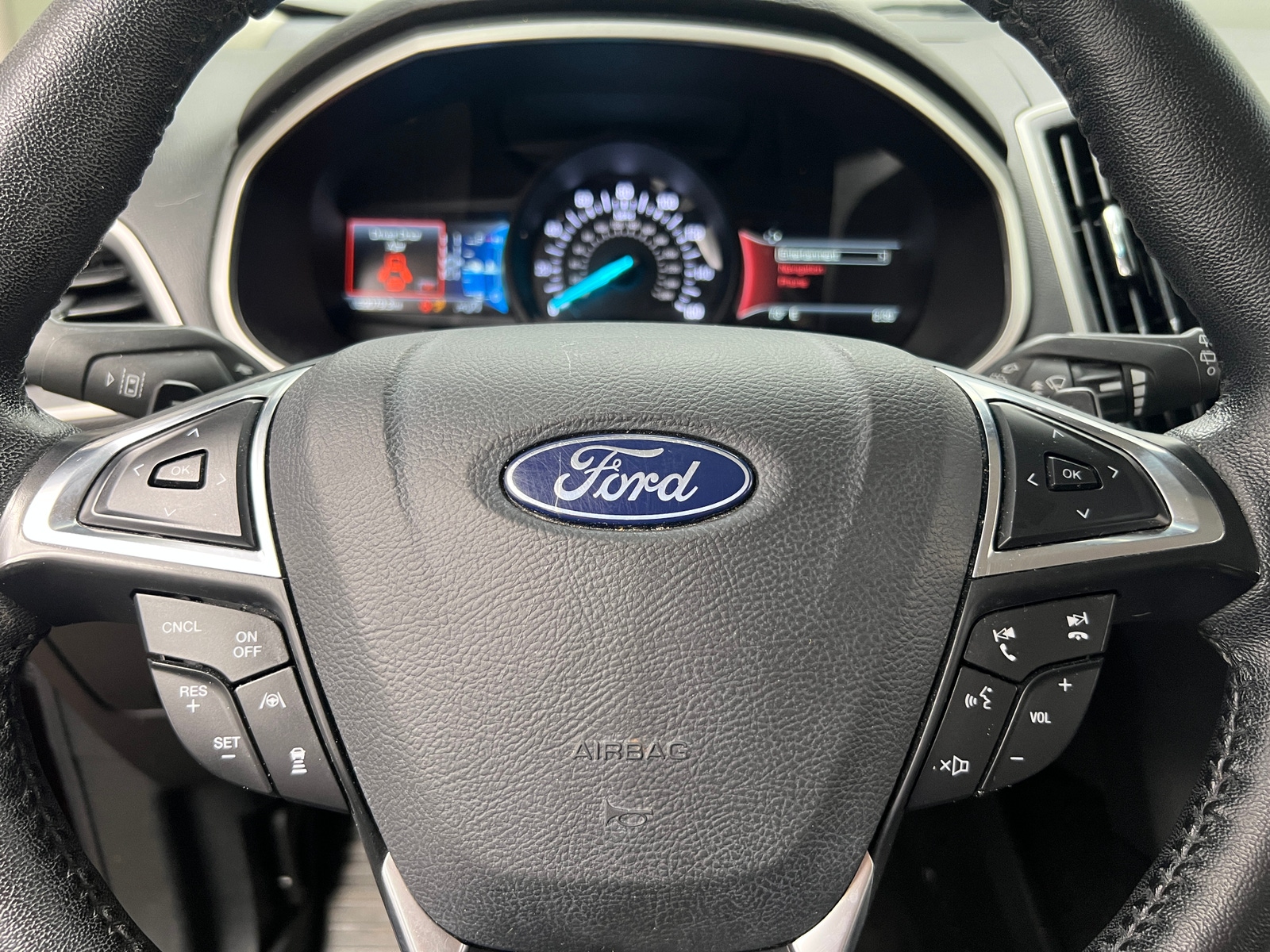 Thumbnail: 2019 Ford Edge - 4