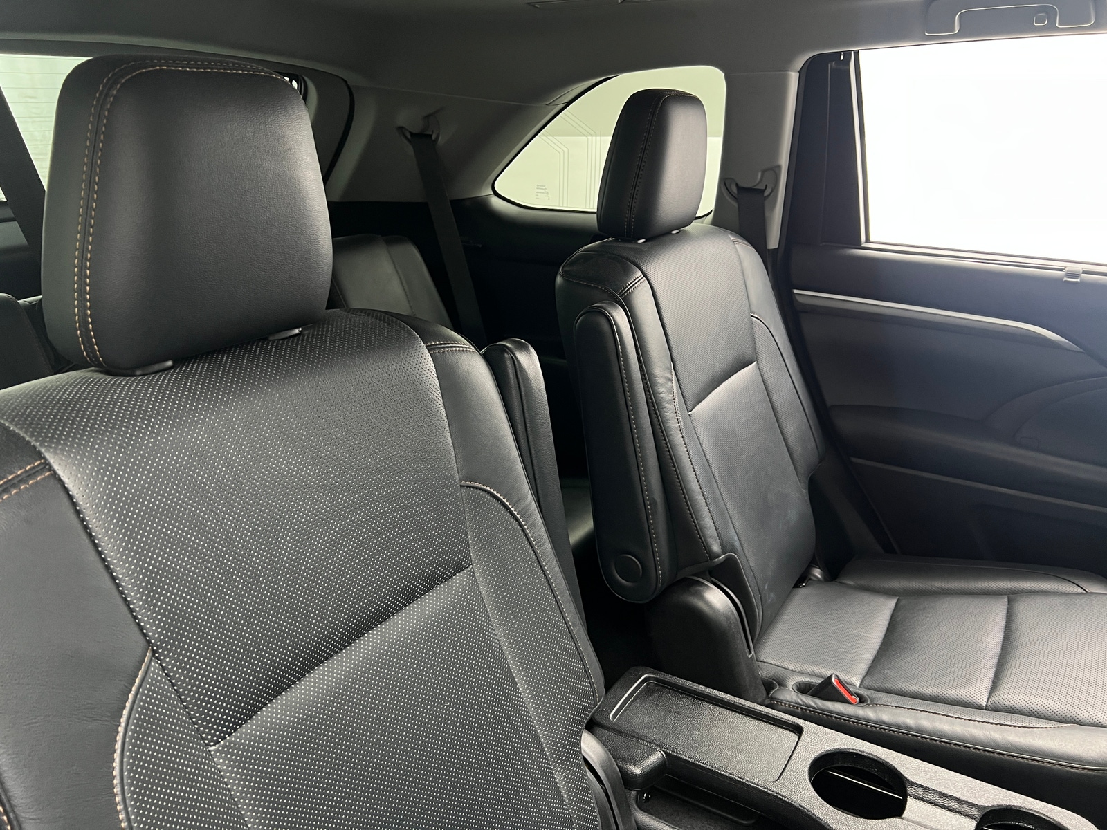 Thumbnail: 2018 Toyota Highlander - 5