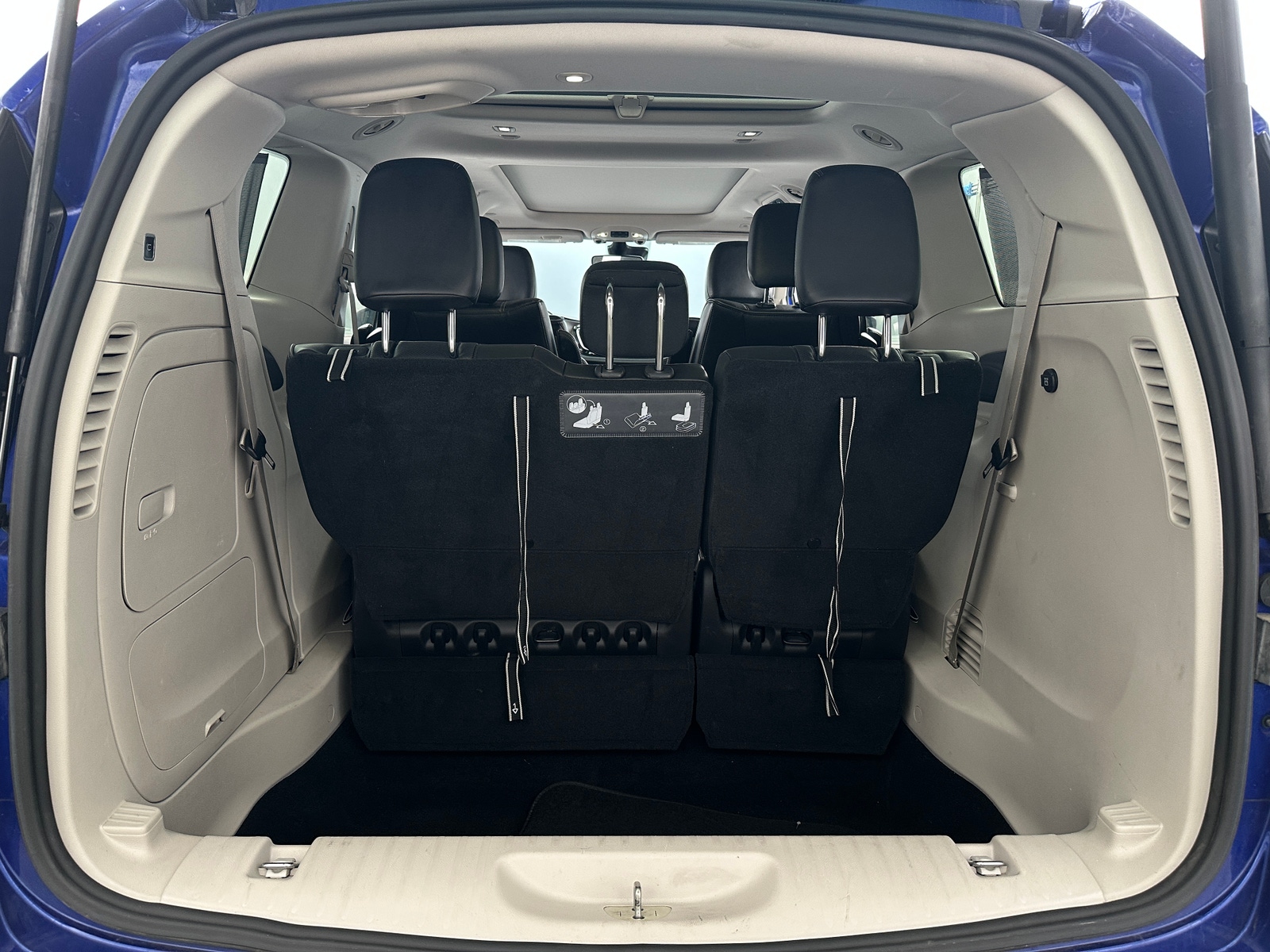 Thumbnail: 2019 Chrysler Pacifica - 7