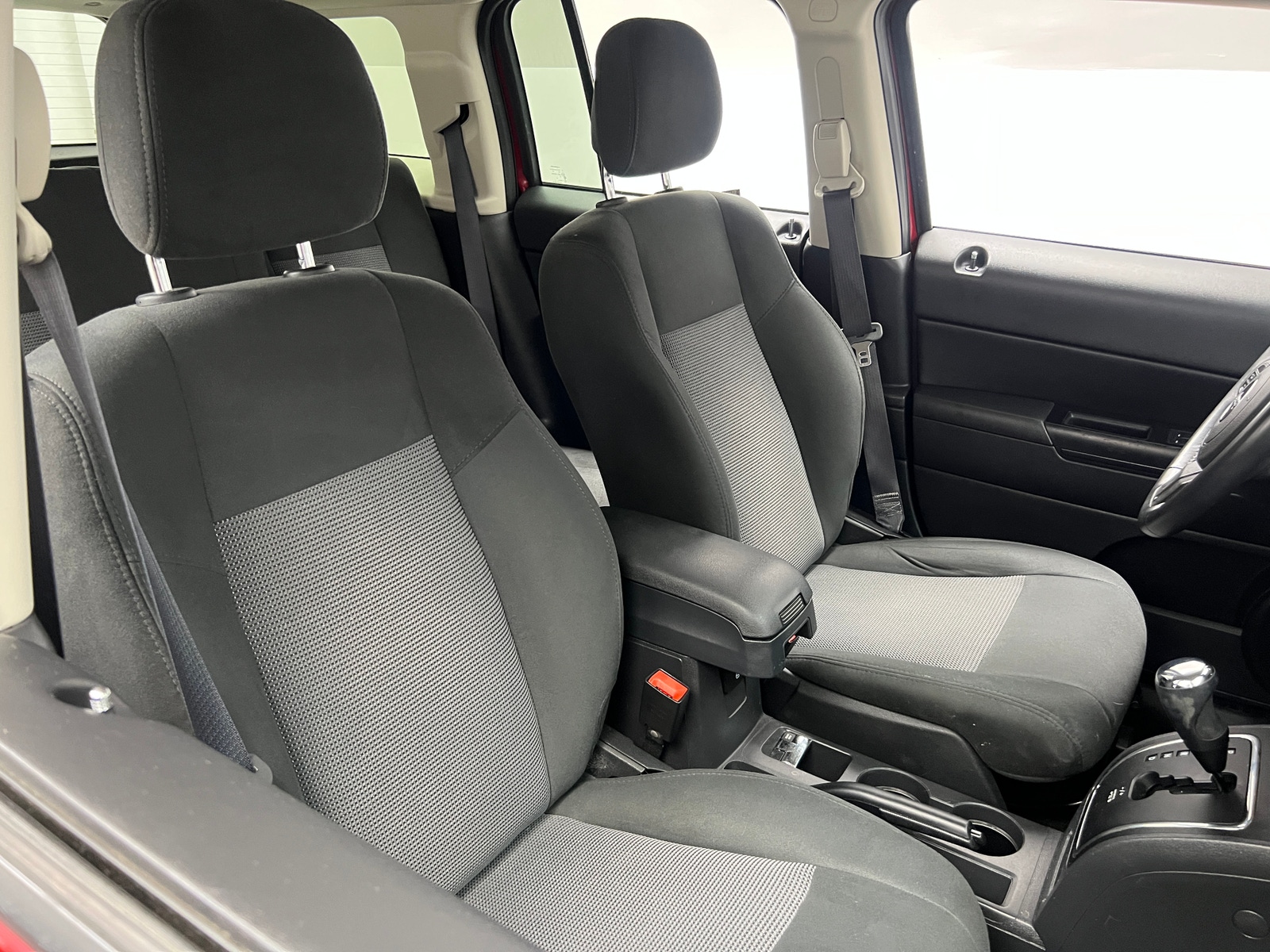 Thumbnail: 2016 Jeep Patriot - 2