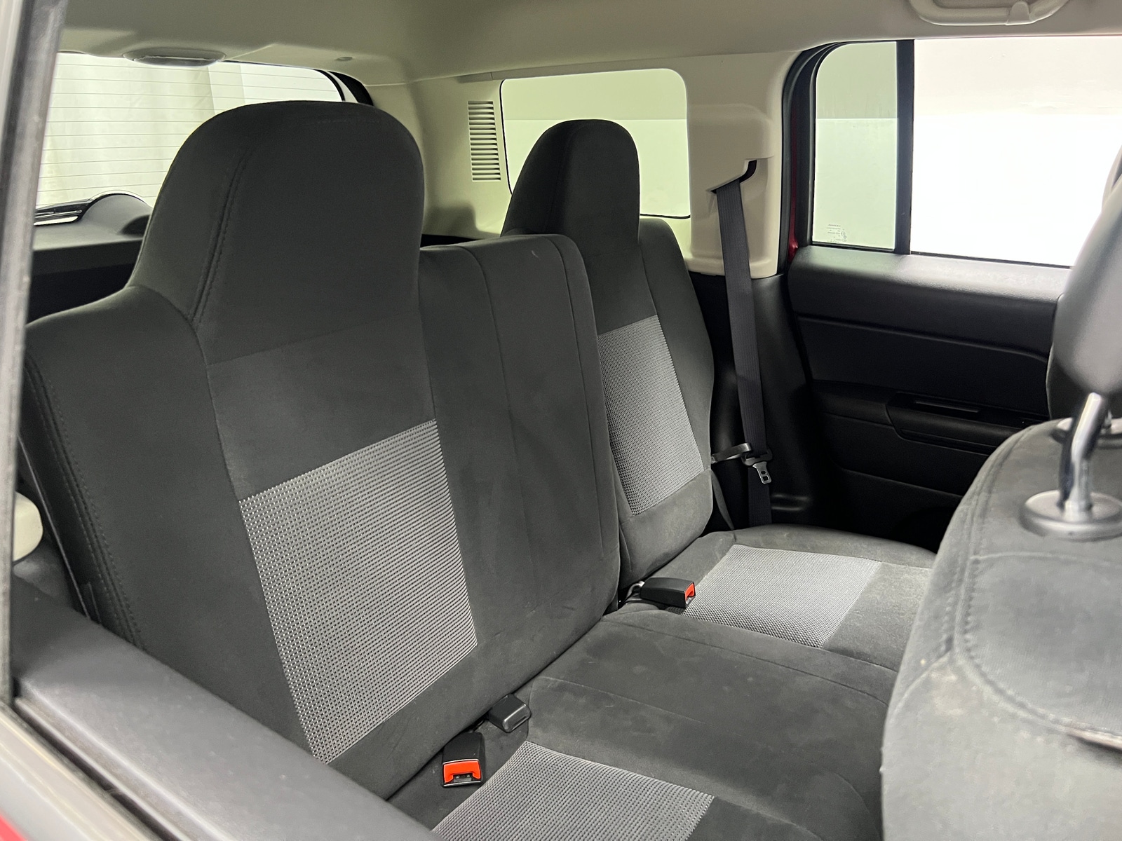 Thumbnail: 2016 Jeep Patriot - 6