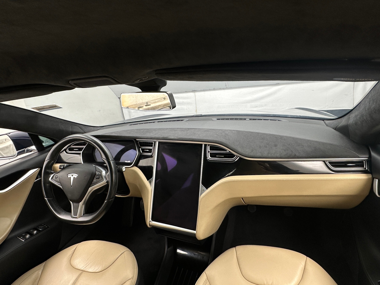 Thumbnail: 2015 Tesla Model S - 2
