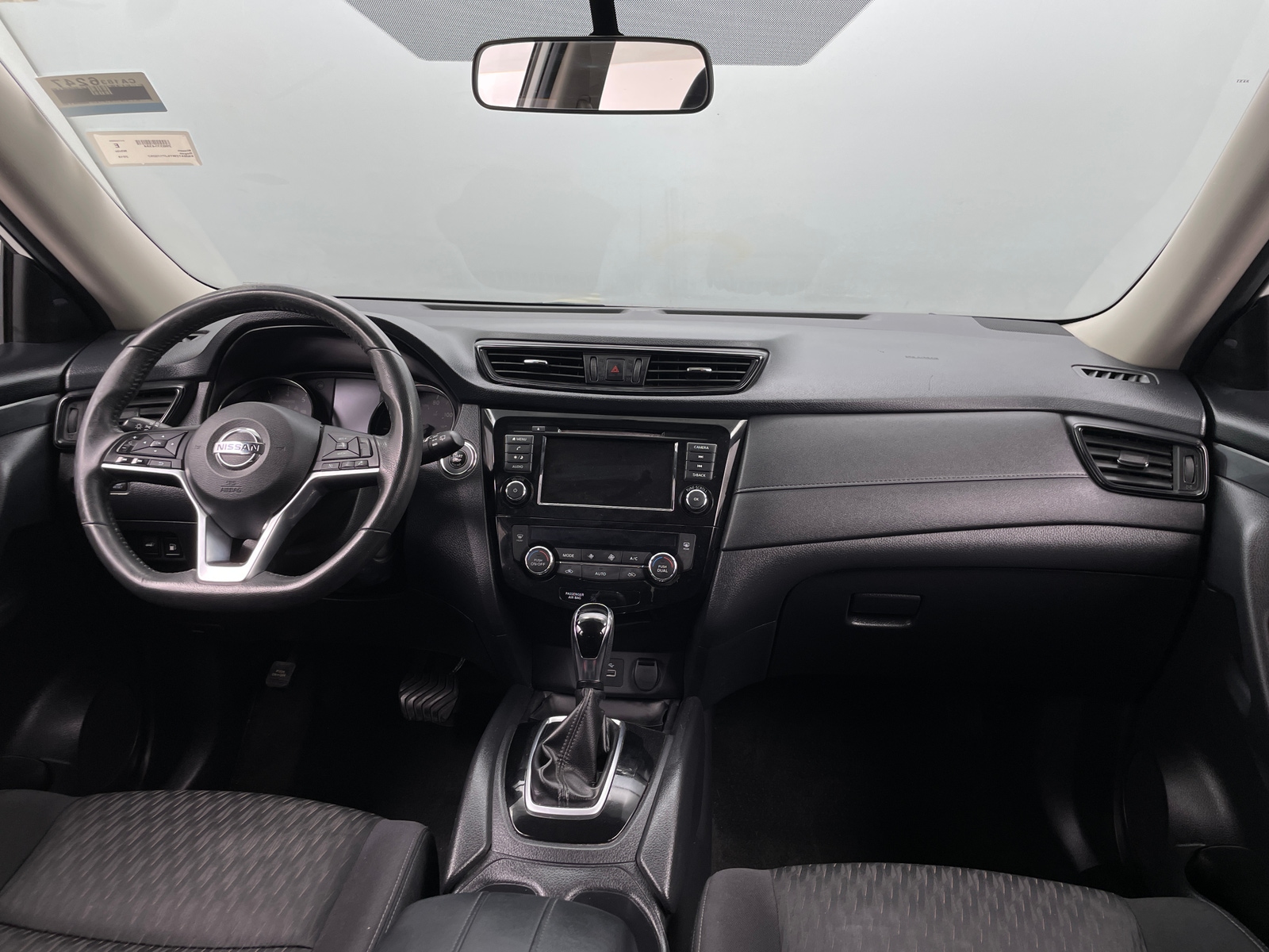 Thumbnail: 2018 Nissan Rogue - 3