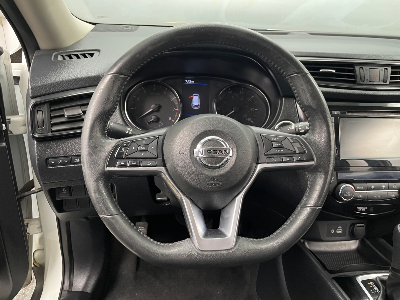 Thumbnail: 2018 Nissan Rogue - 5